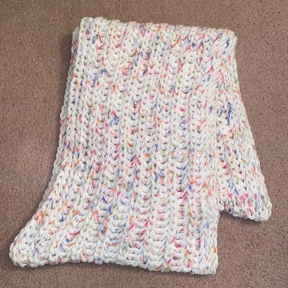 LA Hearts crocheted infinity scarf